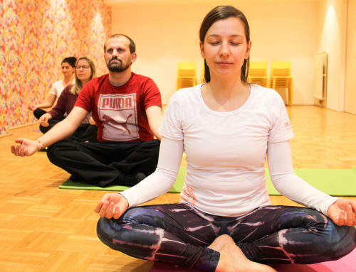 Yoga in österreichischen Gebärdensprache